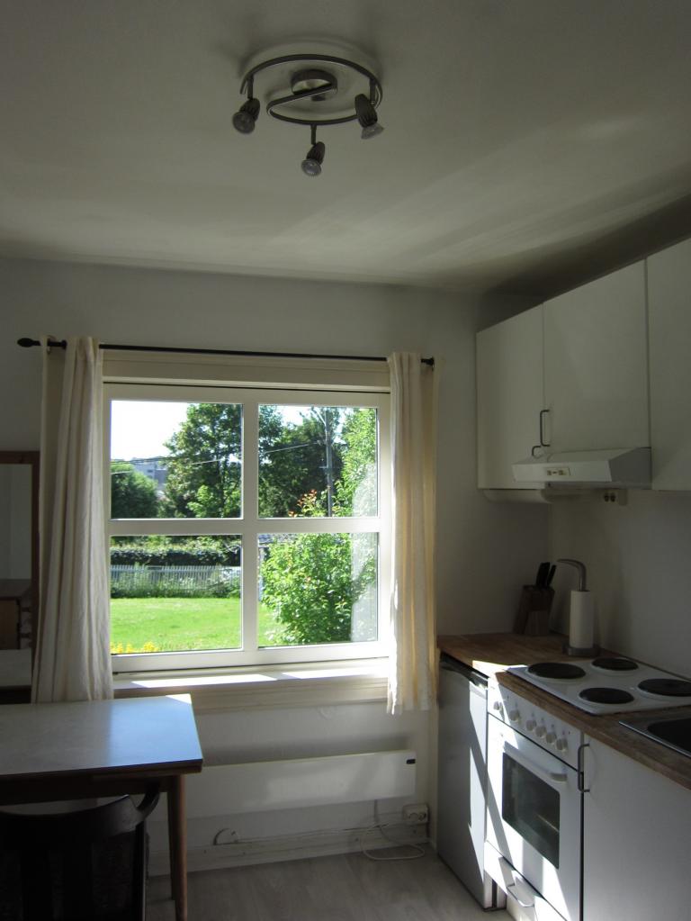 Rom med minikjøkken